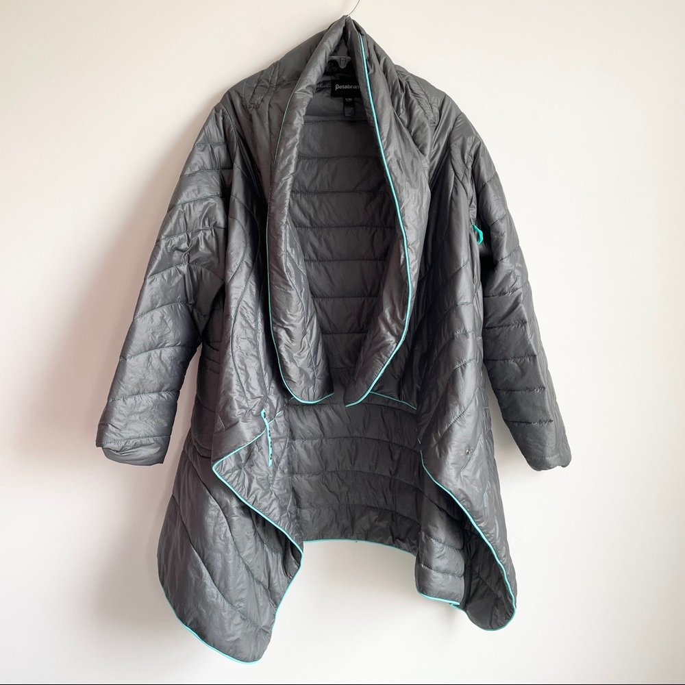 Betabrand Rumpl Wrap Jacket Convertible Gray